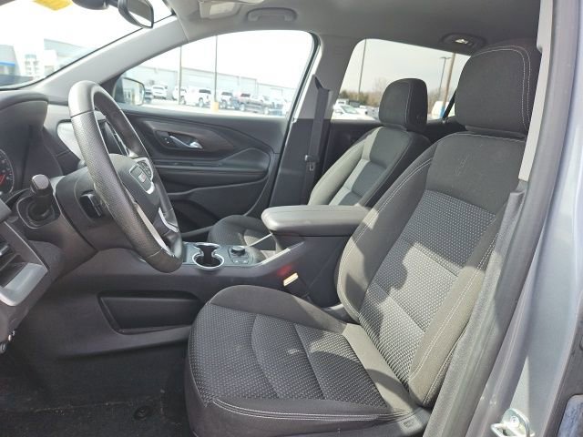 Used 2023 GMC Terrain SLE w/ Driver Convenience Package image 11