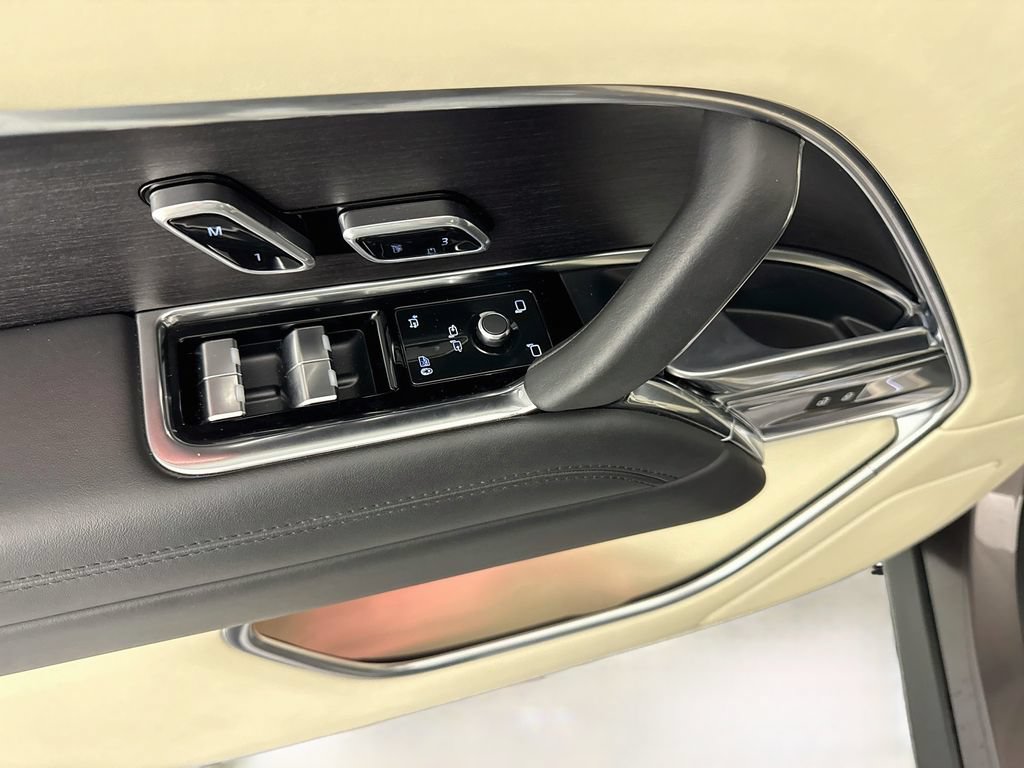 Used 2022 Land Rover Range Rover SE AWD/4WD image 18
