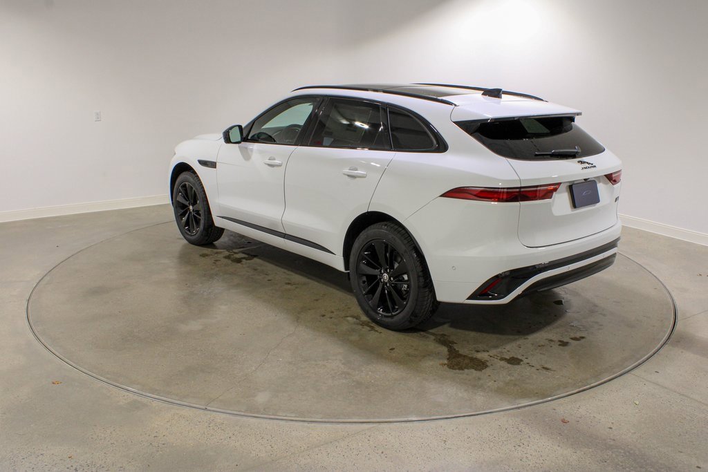 New 2026 Jaguar F-PACE R-Dynamic S image 3