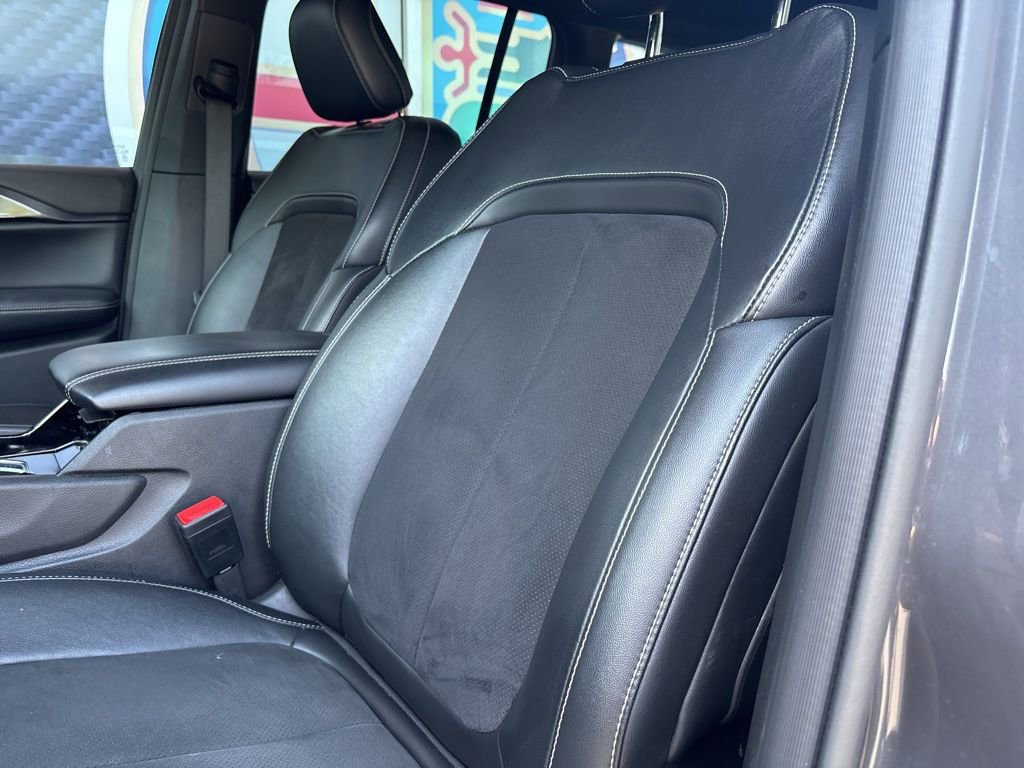 Used 2022 Jeep Grand Cherokee Altitude image 28