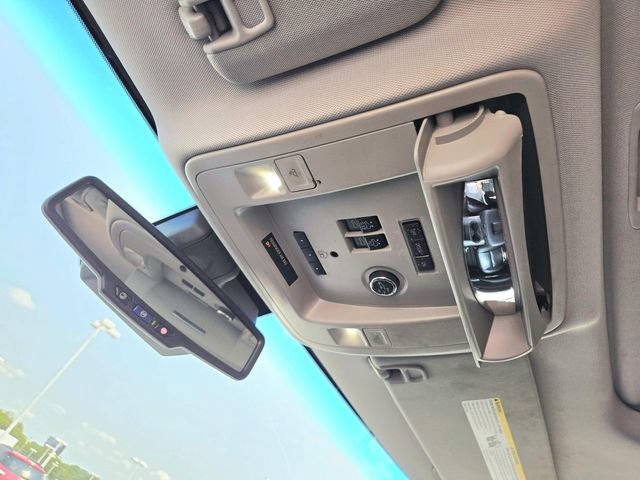 Used 2017 Chevrolet Suburban LT AWD/4WD image 9