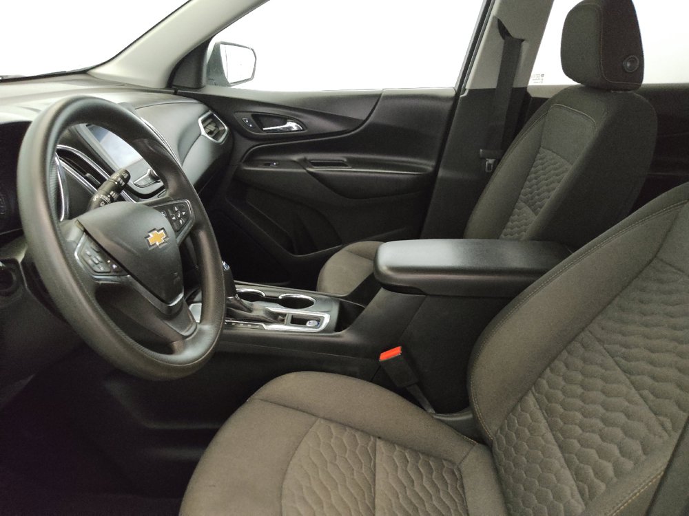 Used 2020 Chevrolet Equinox LT FWD image 17