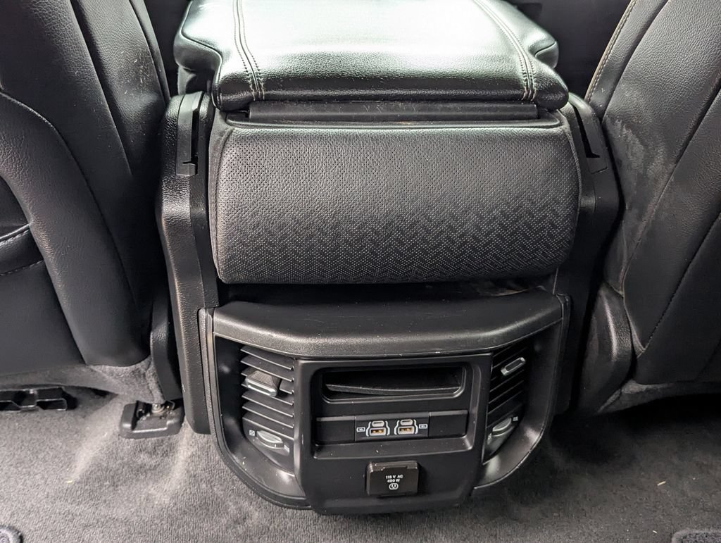 Used 2022 RAM 1500 Laramie AWD/4WD image 18