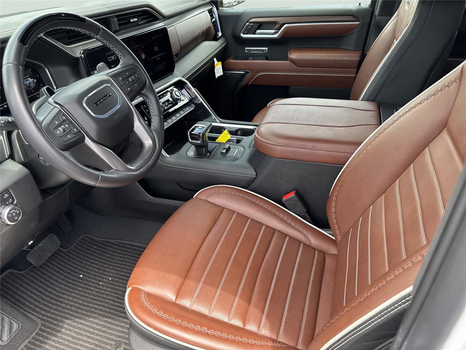 Used 2024 GMC Sierra 1500 Denali Ultimate AWD/4WD image 10