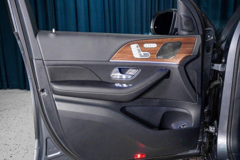 Certified 2025 Mercedes-Benz GLS 450 4MATIC image 12