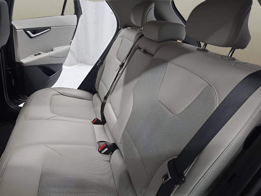 Used 2023 Kia Niro Wind w/ Wind Preserve Package FWD image 18