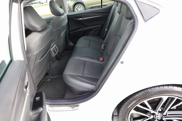 Used 2025 Toyota Camry XLE image 39
