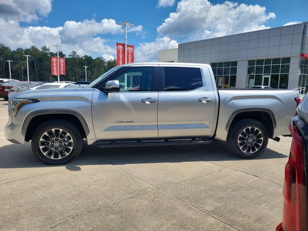 Used 2024 Toyota Tundra Limited AWD/4WD image 2