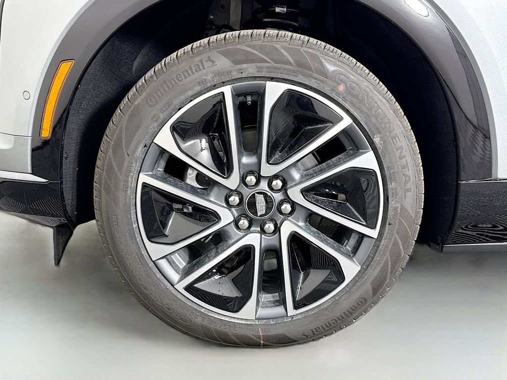New 2026 Cadillac Optiq Sport 1 RWD image 32