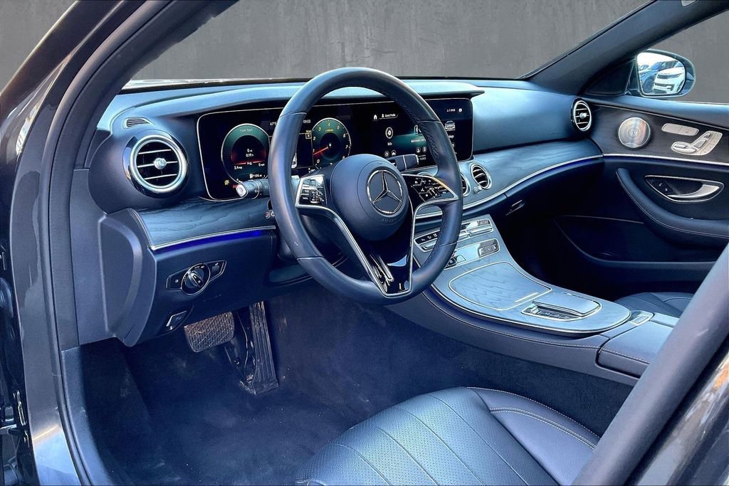 Used 2023 Mercedes-Benz E 350 4MATIC Sedan image 17