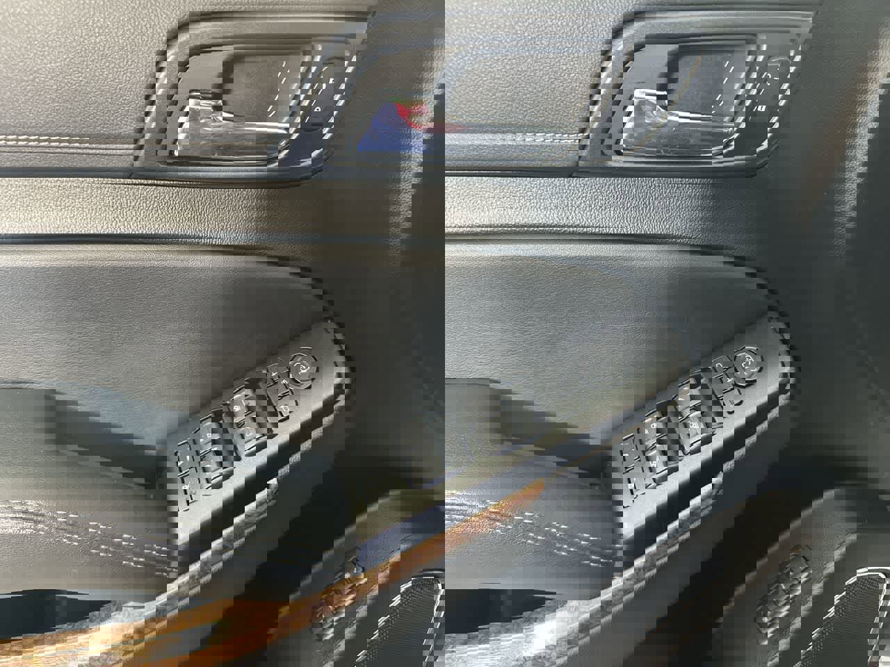 Used 2019 Chevrolet Tahoe Premier image 11