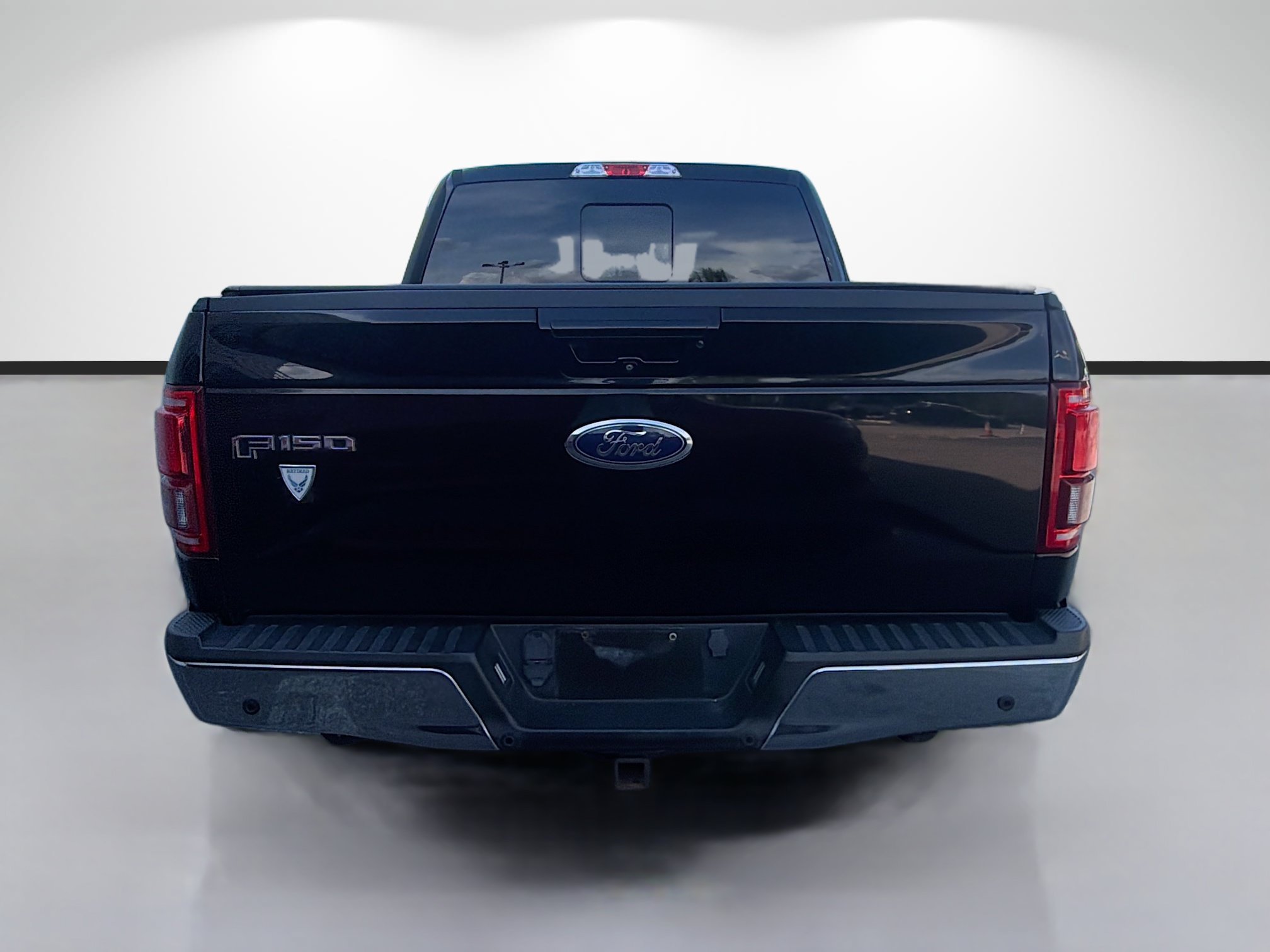 Used 2016 Ford F150 Lariat w/ Equipment Group 501A Mid RWD image 4