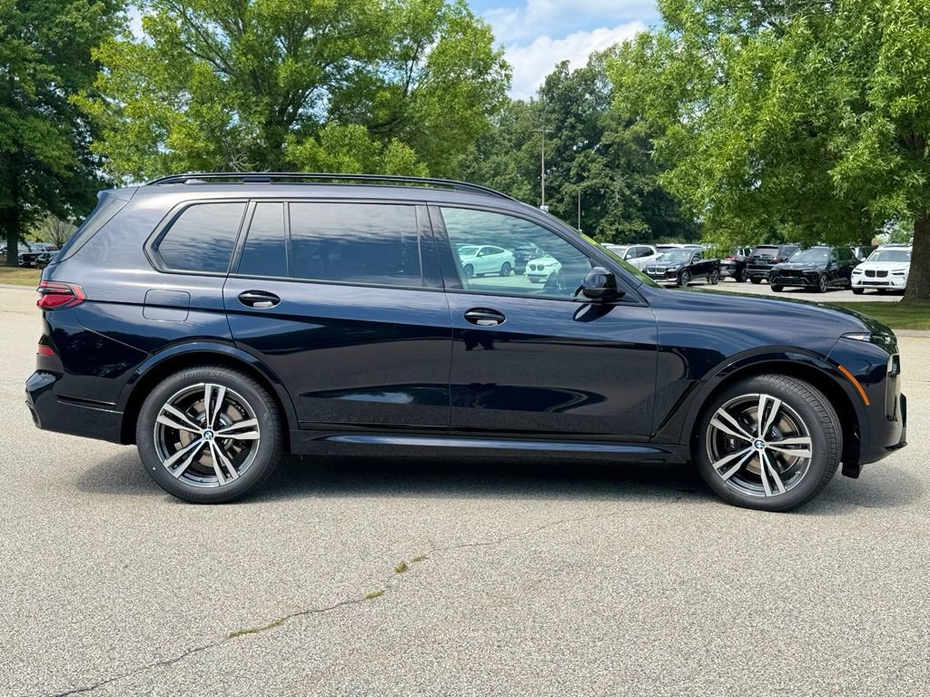 New 2027 BMW X7 xDrive40i w/ M Sport Package AWD/4WD image 7