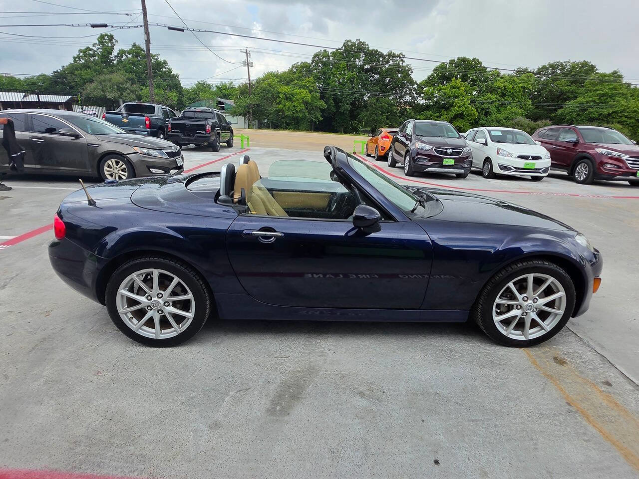 Used 2011 MAZDA MX-5 Miata Grand Touring w/ Premium Pkg RWD image 57