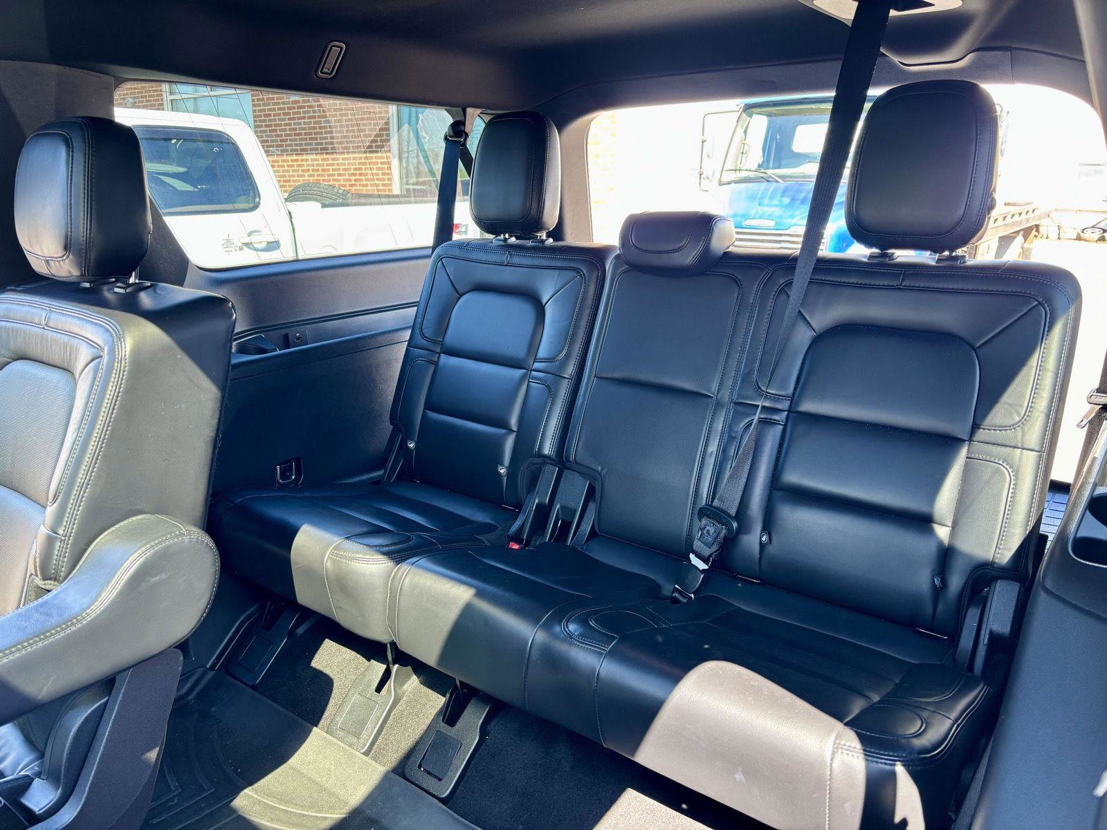 Used 2020 Lincoln Navigator L Reserve w/ Equipment Group 201A Reserve AWD/4WD image 16