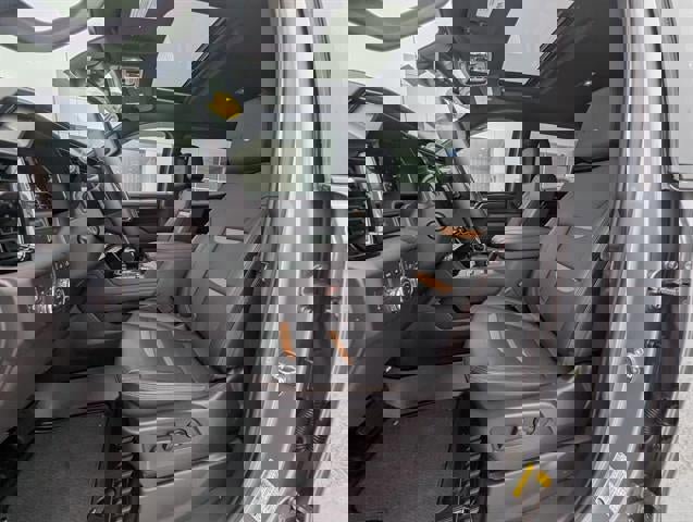 Used 2024 GMC Sierra 1500 AT4 w/ AT4 Premium Package image 21