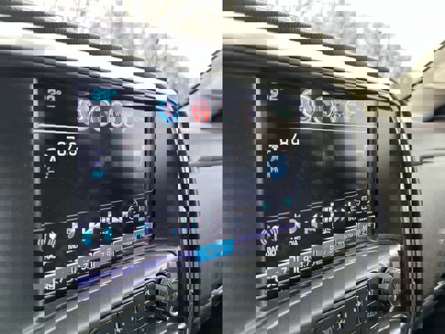 Used 2017 Chevrolet Silverado 2500 LTZ w/ Vortec Plus Package image 13