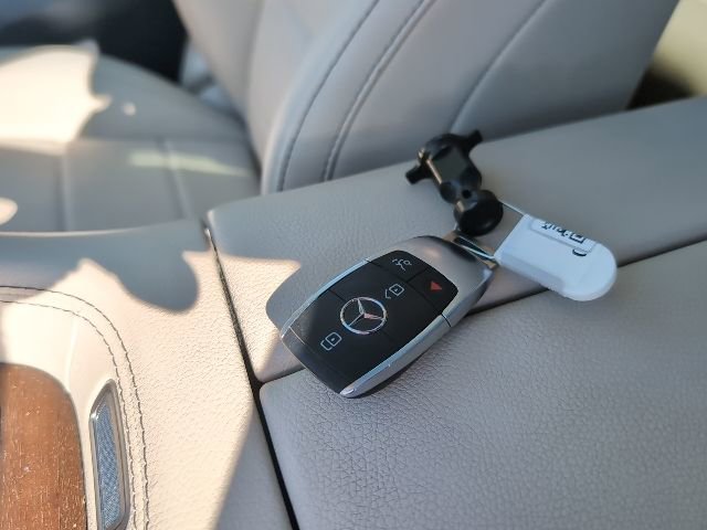 Used 2020 Mercedes-Benz GLS 450 4MATIC w/ Convenience Package image 28