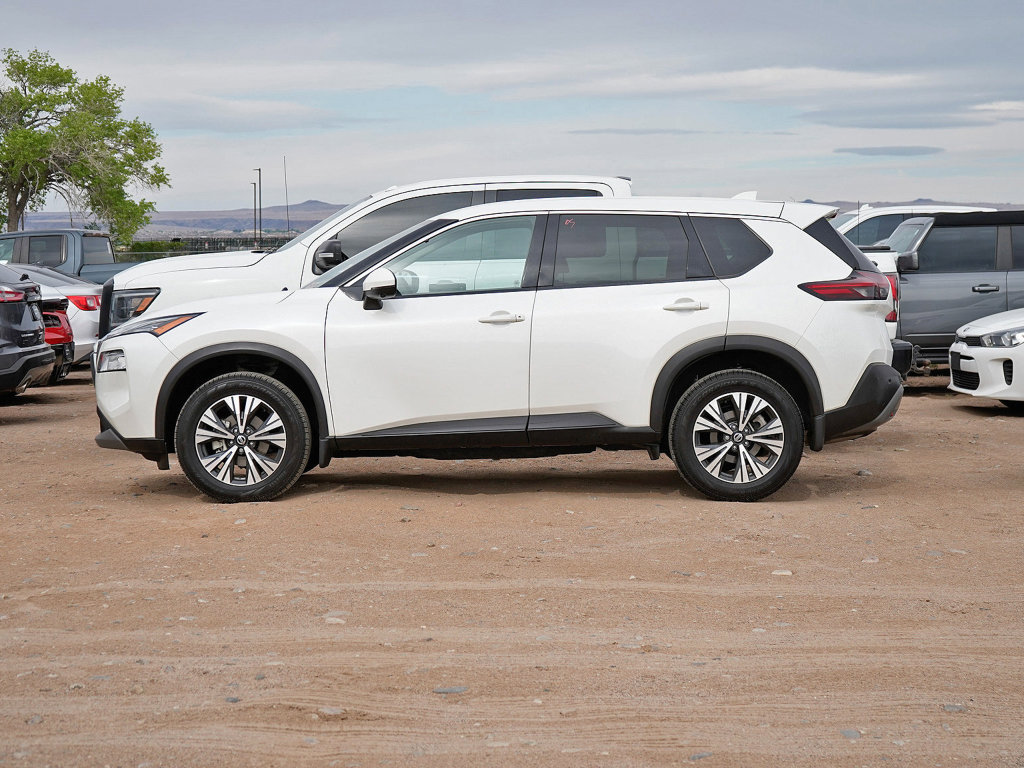Used 2021 Nissan Rogue SV image 5