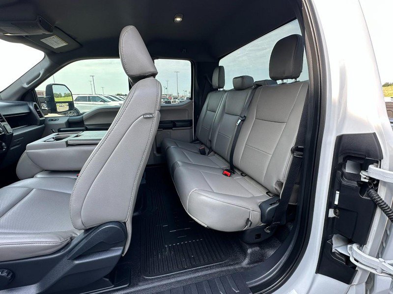 Used 2022 Ford F250 XL w/ Power Equipment Group RWD image 10