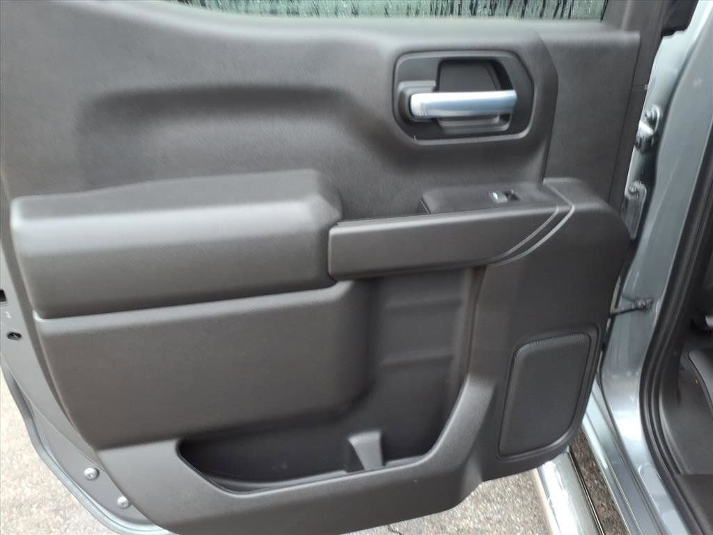 Used 2021 Chevrolet Silverado 1500 LT image 20