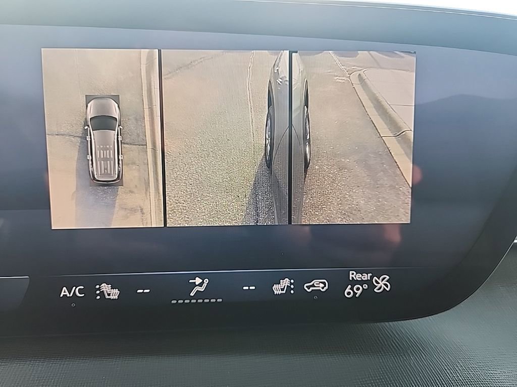 Used 2025 Buick Enclave Preferred image 23