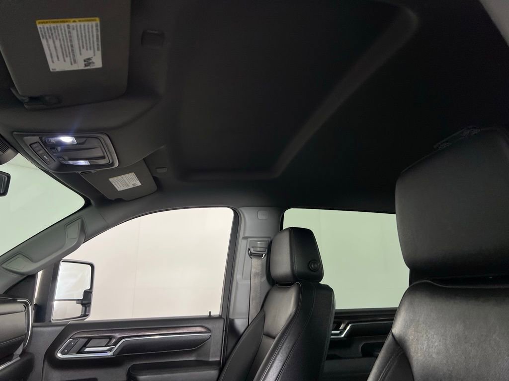 Used 2024 Chevrolet Silverado 2500 LTZ AWD/4WD image 25