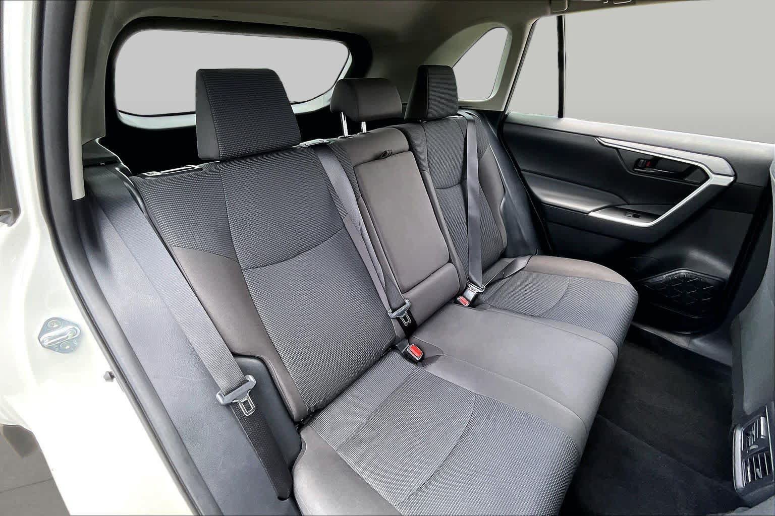 Used 2025 Toyota RAV4 LE FWD image 18