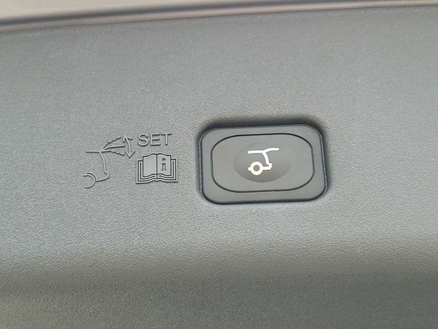 Used 2025 Lincoln Nautilus Reserve AWD/4WD image 26