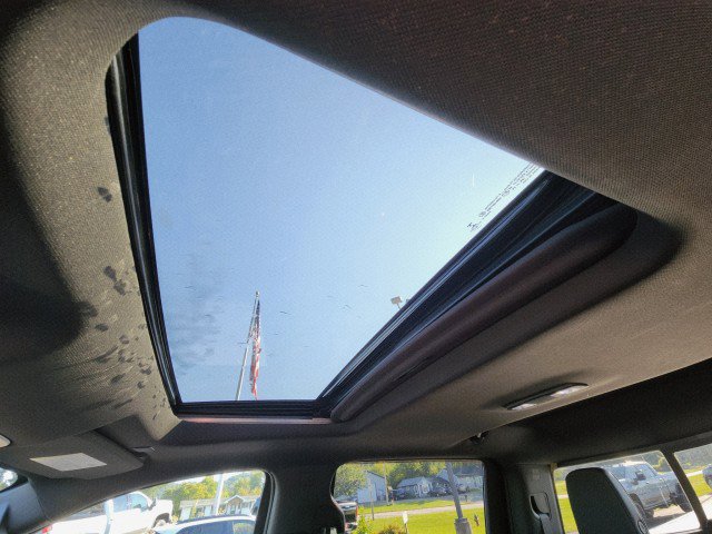 Used 2021 Chevrolet Silverado 1500 High Country w/ Technology Package image 34