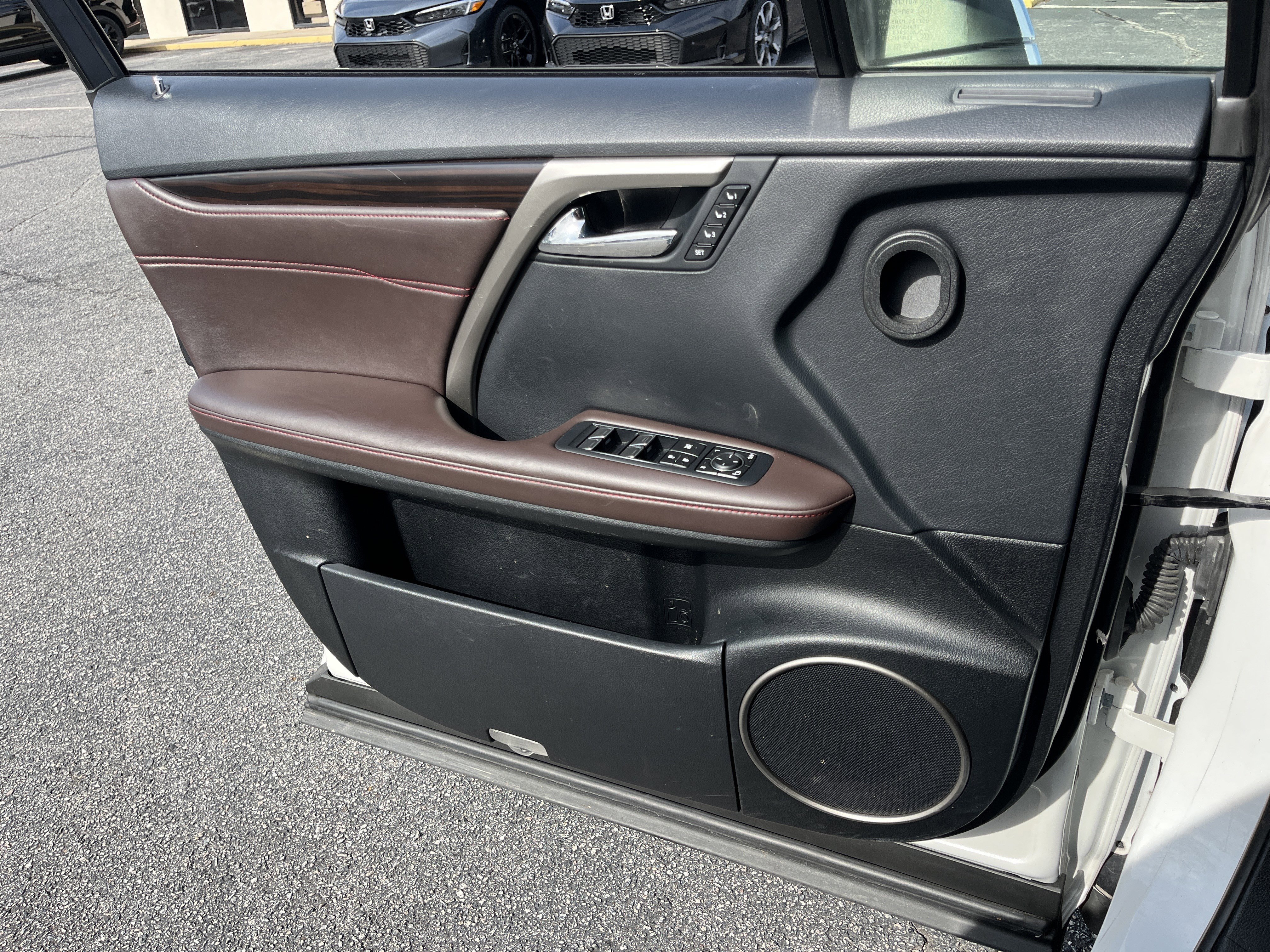 Used 2019 Lexus RX 350L AWD image 17