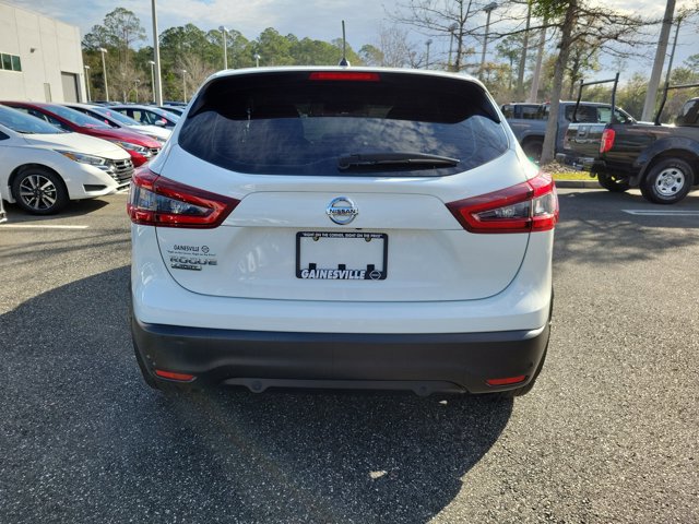 Used 2022 Nissan Rogue Sport S image 8
