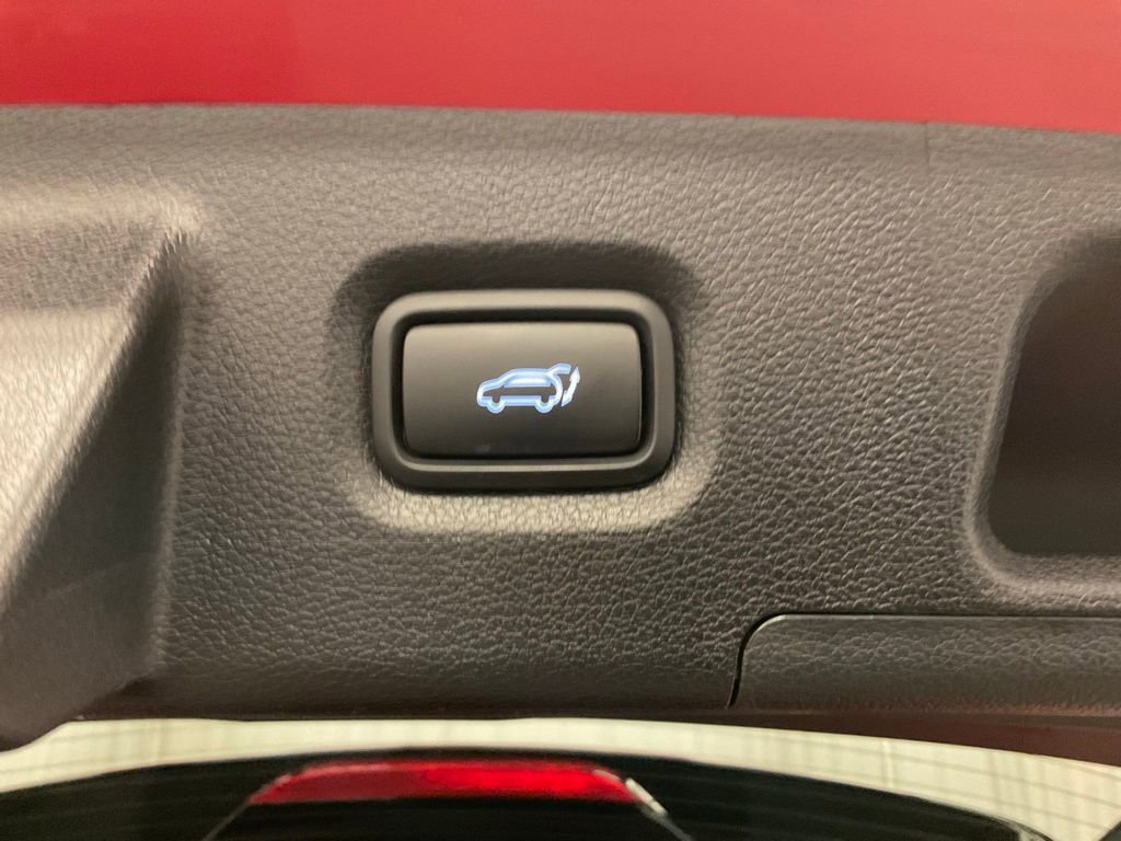 Used 2023 Hyundai Santa Fe SEL w/ Winter Weather Package AWD/4WD image 37