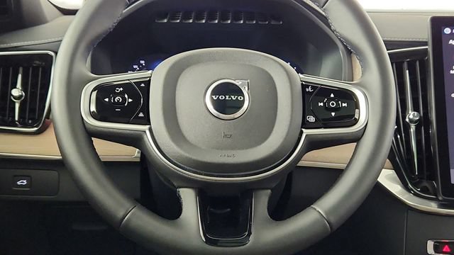 Certified 2026 Volvo XC90 B6 Plus w/ Protection Package Premier AWD/4WD image 25