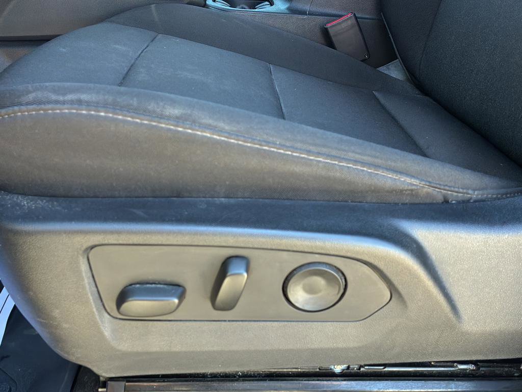 Used 2023 Chevrolet Colorado Trail Boss w/ Technology Package AWD/4WD image 23