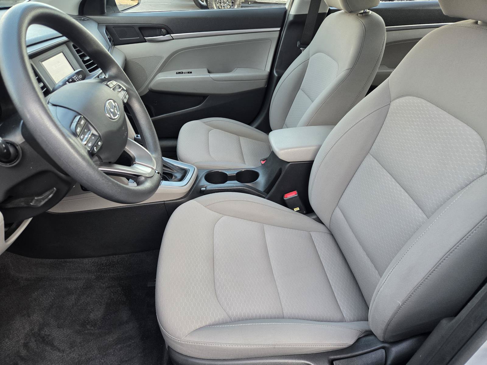 Used 2019 Hyundai Elantra SE FWD image 20