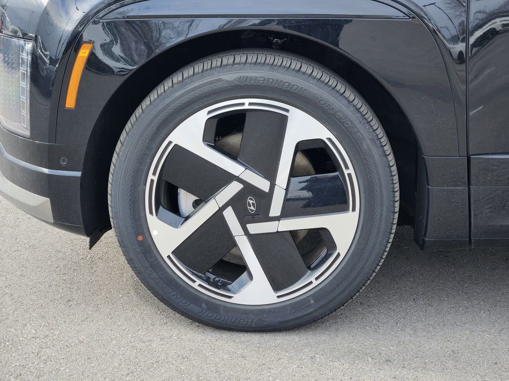 New 2026 Hyundai Ioniq 9 Calligraphy image 12