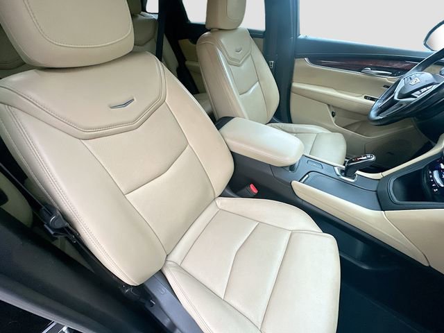 Used 2018 Cadillac XT5 Luxury w/ Driver Awareness Package image 28