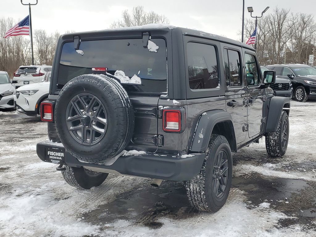 Used 2024 Jeep Wrangler Sport S image 3