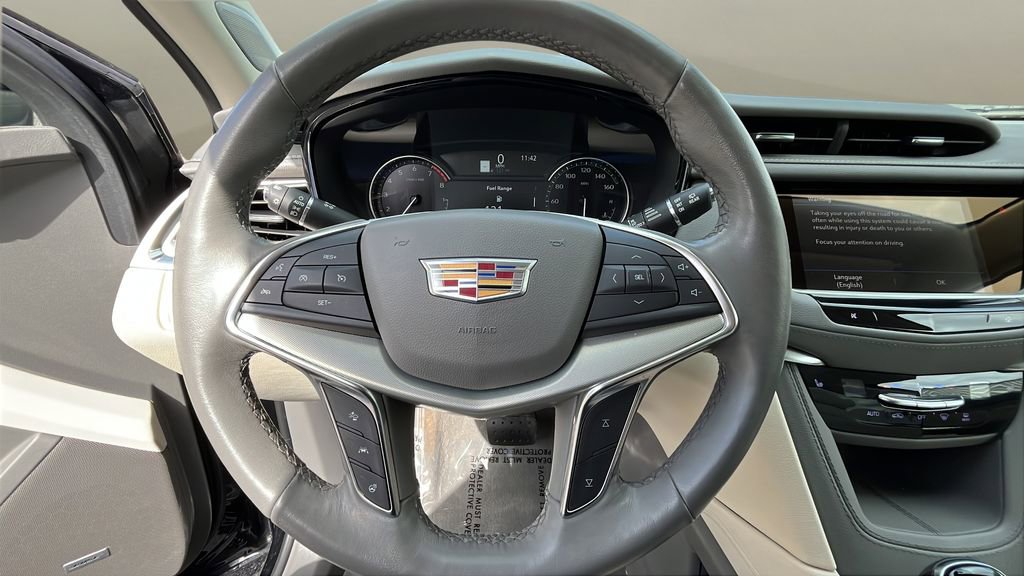 Used 2023 Cadillac XT5 Premium Luxury w/ LPO, Floor Liner Package image 12
