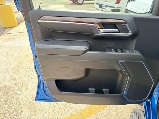 Used 2023 Chevrolet Silverado 1500 LT AWD/4WD image 40