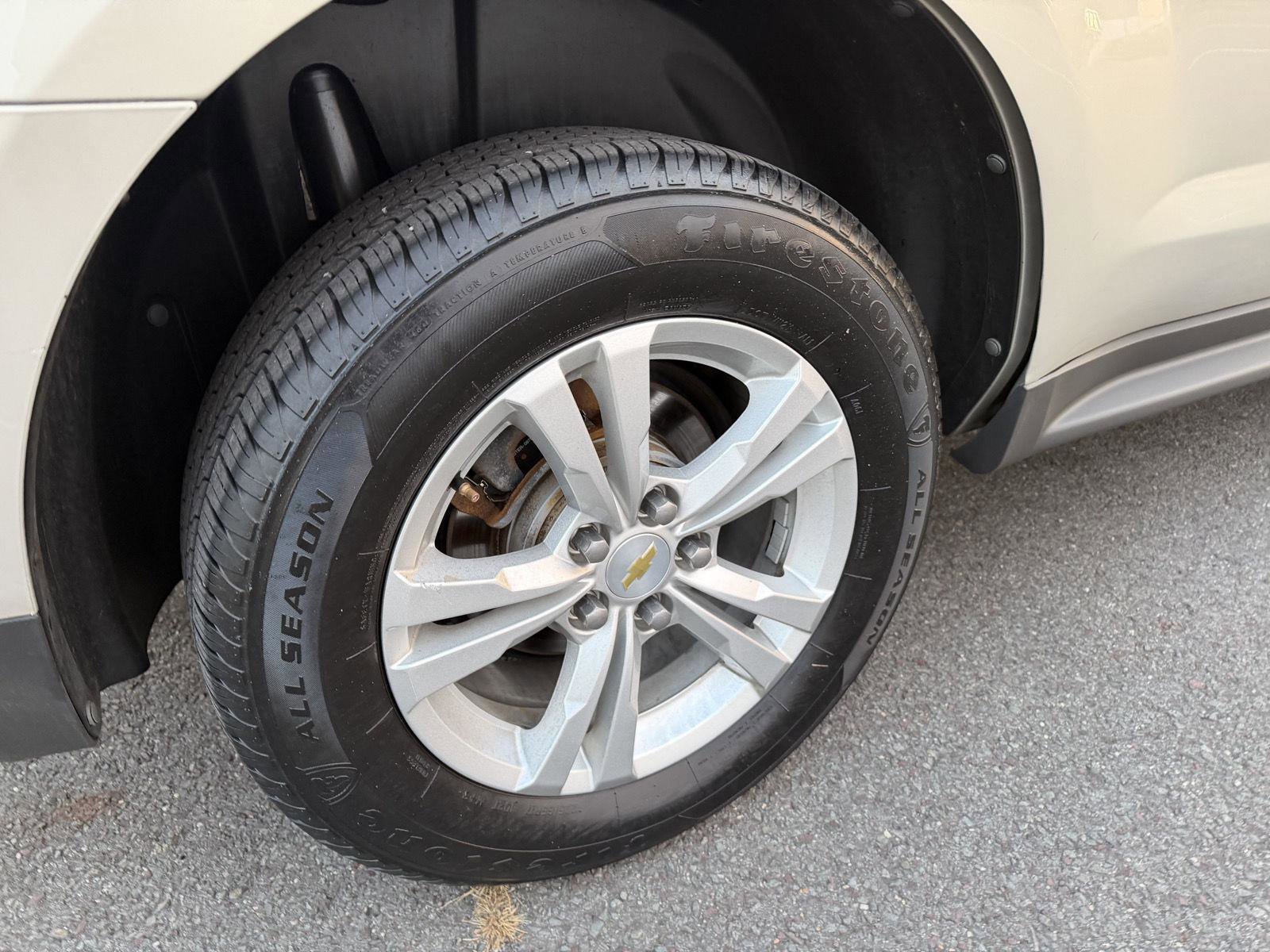 Used 2011 Chevrolet Equinox LT w/ Driver Convenience Package image 31