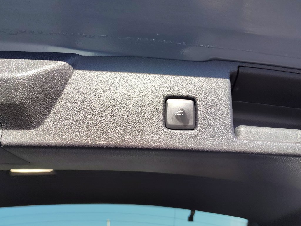 Used 2023 Ford Escape Active w/ Tech Pack #2 FWD image 38