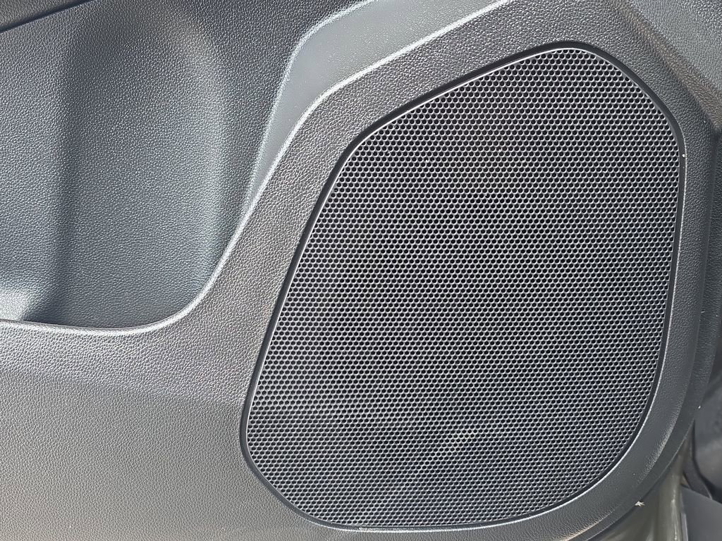 Certified 2024 Chevrolet Trax LT w/ Driver Confidence Package image 33