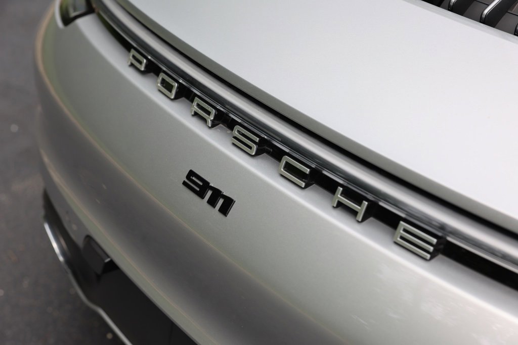 Used 2024 Porsche 911 Carrera w/ Premium Package image 36