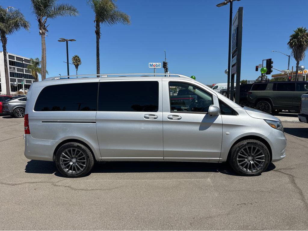 Used 2016 Mercedes-Benz Metris Passenger image 35