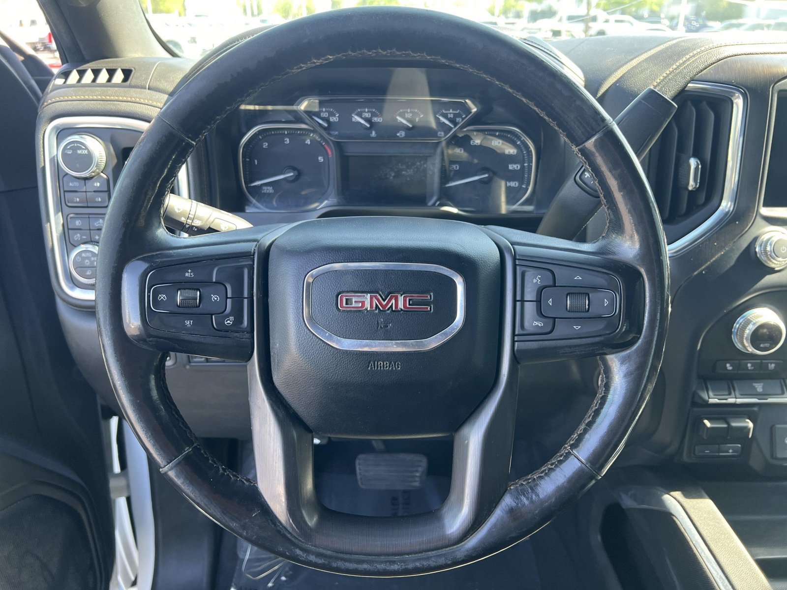 Used 2021 GMC Sierra 3500 AT4 w/ Gooseneck/5TH Wheel Package AWD/4WD image 17