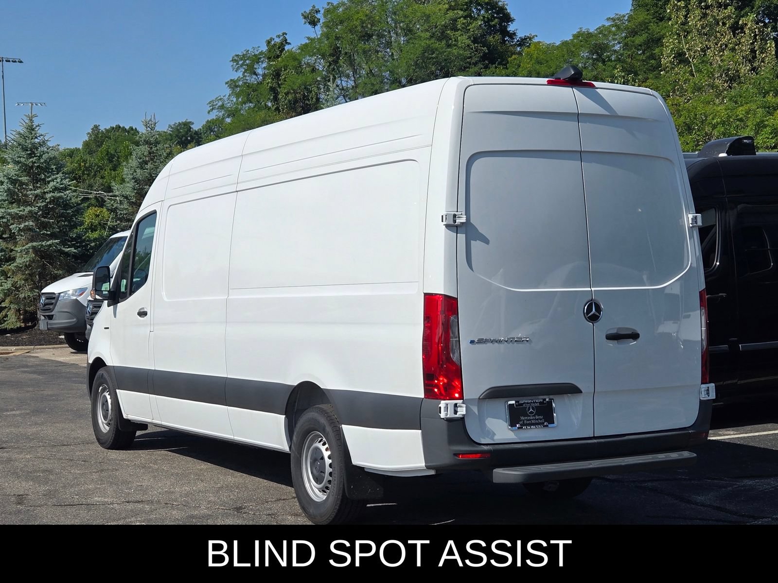 New 2025 Mercedes-Benz eSprinter 170 Cargo image 6