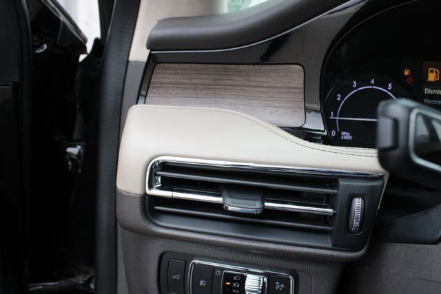 Used 2020 Lincoln Corsair Reserve w/ Equipment Group 201A image 9