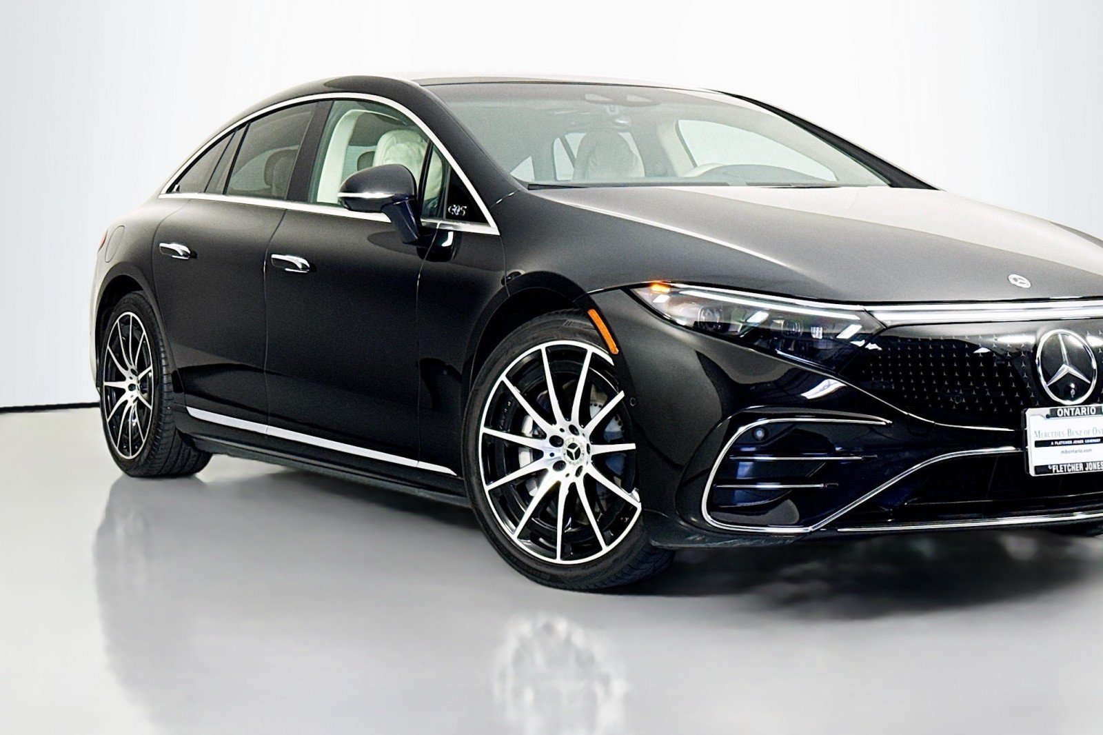 Used 2023 Mercedes-Benz EQS 580 4MATIC Sedan image 13